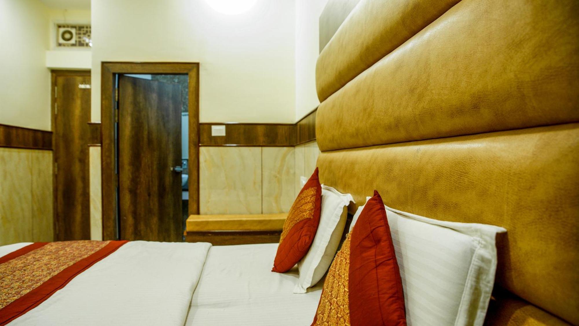 Hotel Raghunath Jammu Exterior foto